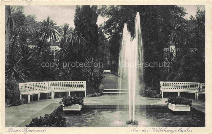 BAD PYRMONT Niedersachsen Verlobungslaube Springbrunnen Kurpark Palmen Gartenbae
