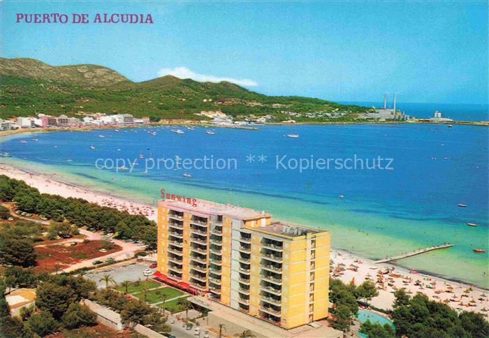 Puerto de Alcudia Mallorca ES Sunwing-Hotel Strand Bucht Hafen Berge Kuestenort