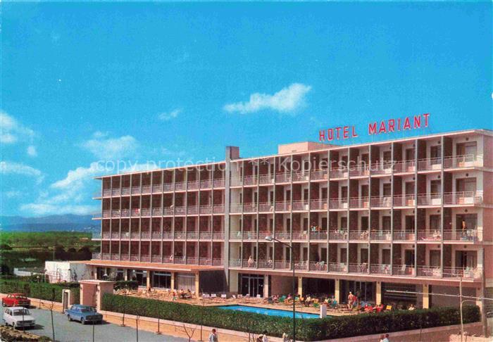S Illot Sant Llorenc Mallorca ES Hotel-Mariant Pool Balkone Terrasse Gaeste
