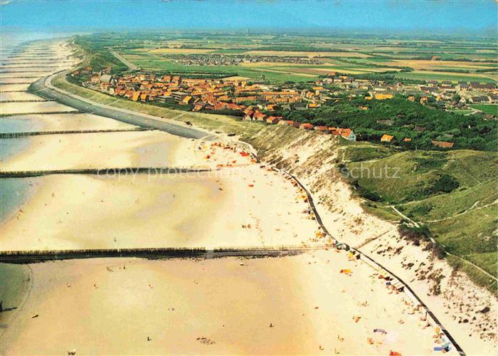 ZOUTELANDE Zeeland NL Fliegeraufnahme Strand Duenen Strandkoerbe Kueste Polder D