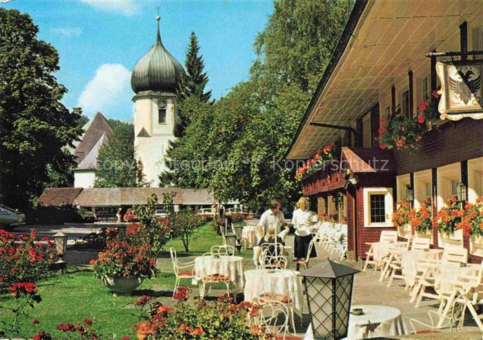 Hinterzarten Breisgau-Hochschwarzwald BW Hotel-Adler Kirche Zwiebeldach Terrasse