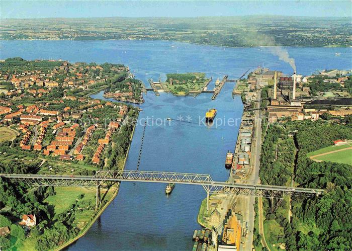 KIEL CITY Kanalschleuse Nord-Ostsee-Kanal Hochbruecke Schiffe Industrie Luftbil