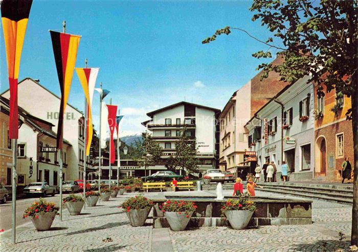 Obervellach Moelltal Kaernten AT Hauptplatz Hotel Zimmer Kino Brunnen Flaggen Ge