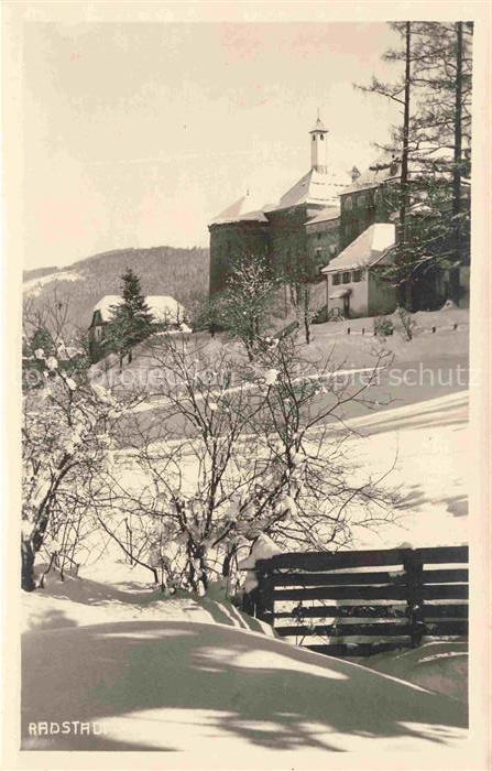 Radstadt Salzburg AT Kirche Schloss Schnee Winter Baeume Zaun Winterlandschaft