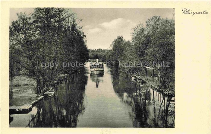 Altruppin Rhin Rhinpartie Dampfer Boote Fluss Baeume Ufer