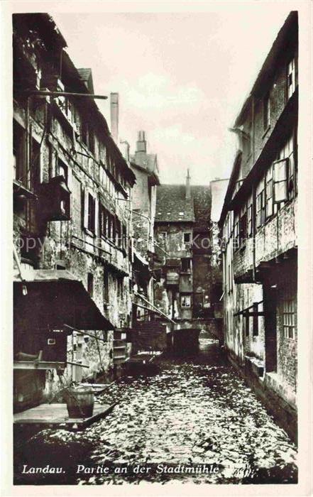 LANDAU  PFALZ Stadtmuehle Fachwerk Gasse Altstadt Bach Kanal Mauerwerk