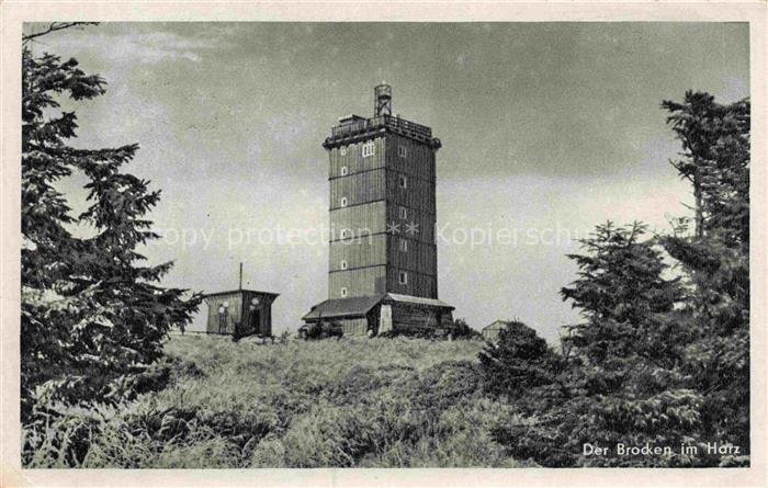 BROCKEN Harz Sachsen-Anhalt Brockenturm Harz Berghotel Aussichtsturm Baeume Heid