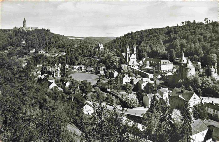 Clervaux-en-Ardennes Diekirch Luxembourg Kirche Schloss Altstadt Waldtal Panoram
