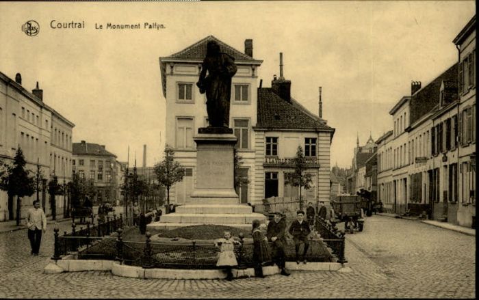 Courtrai KORTRIJK Flandre Belgie Courtrai Monument Palfyn