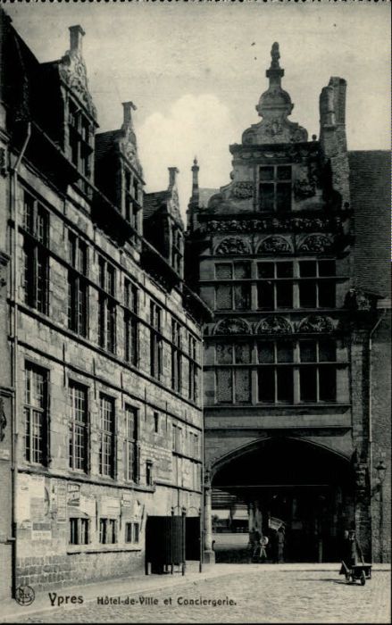 Ypern Ypres Ypres Conciergerie Hotel de Ville