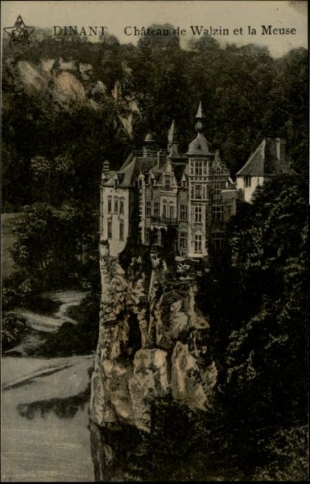 Dinant Wallonie Chateau de Walzin et la Meuse