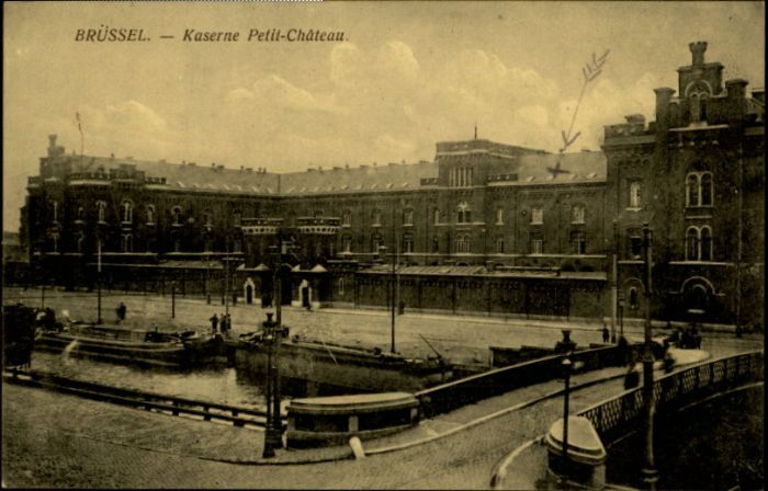 Bruessel Bruxelles Kaserne Petit Chateau