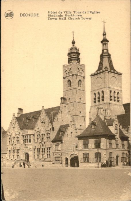 Dixmude Tour Eglise Stadhuis Kerktoren Hotel de Ville