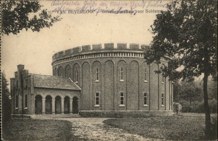 Beverloo Gevangenenhuis Soldaten