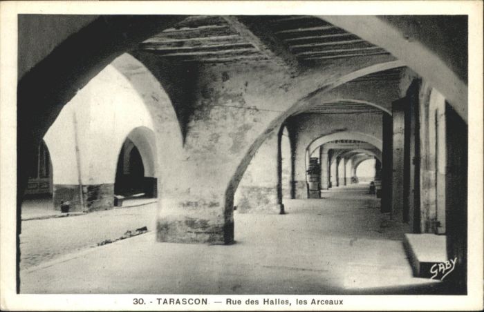 Tarascon Bouches-du-Rhone Tarascon Rue des Halles
