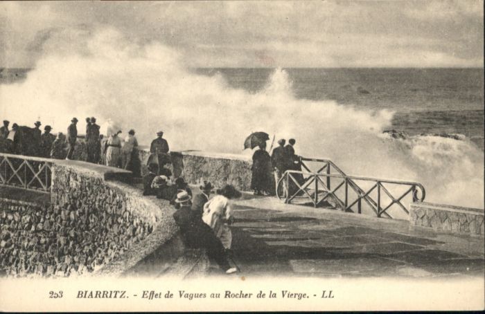 Biarritz Pyrenees Atlantiques Biarritz Rocher Vierge