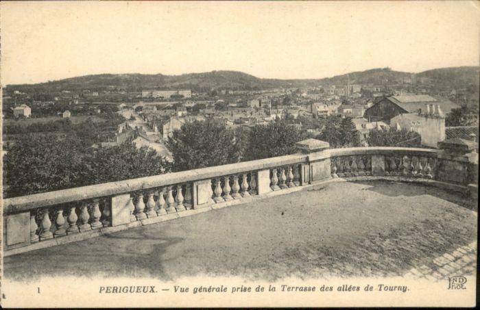 Perigueux Terrasse Allee Tourny