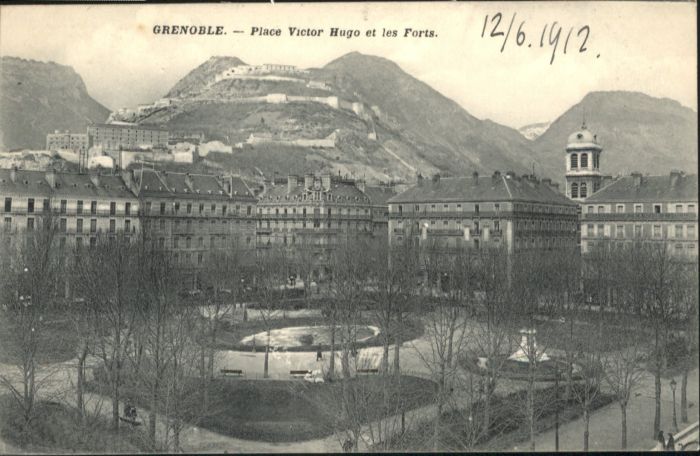 Grenoble Place Victor Hugo Forts