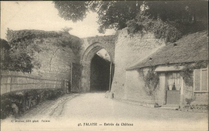 Falaise Calvados Chateau
