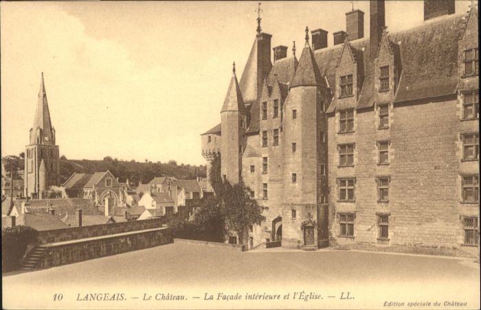 Langeais Chateau Eglise