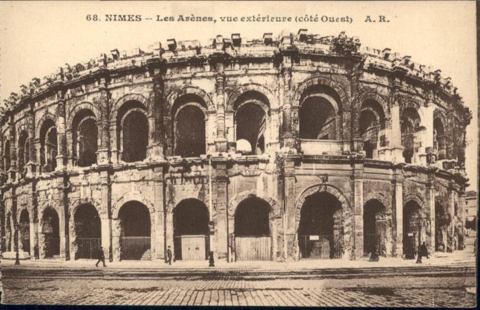 Nimes Arenes