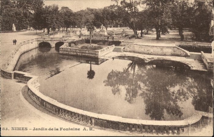 Nimes Jardin Fontaine