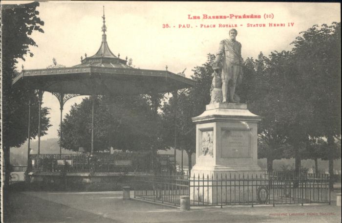 Pau 64 Pau Place Royale Statue Henri IV