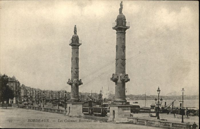 Bordeaux Colonnes Rostrales Quincontes