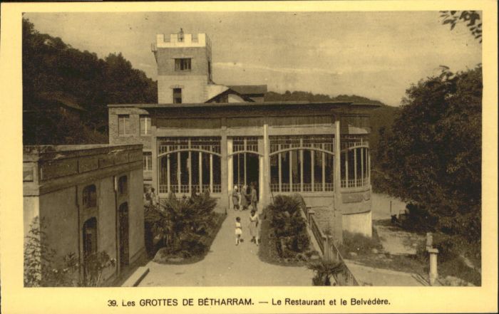 Saint-Pe-de-Bigorre Grotte Restaurant Belvedere