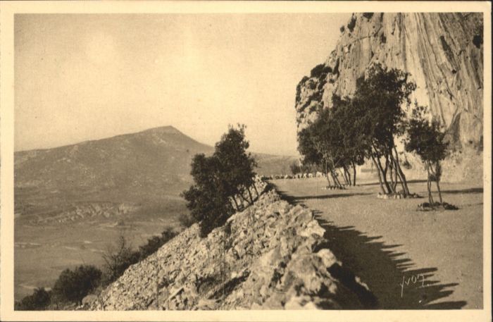 Hoehlen Caves Grottes Grotte Demoiselles Terrasse