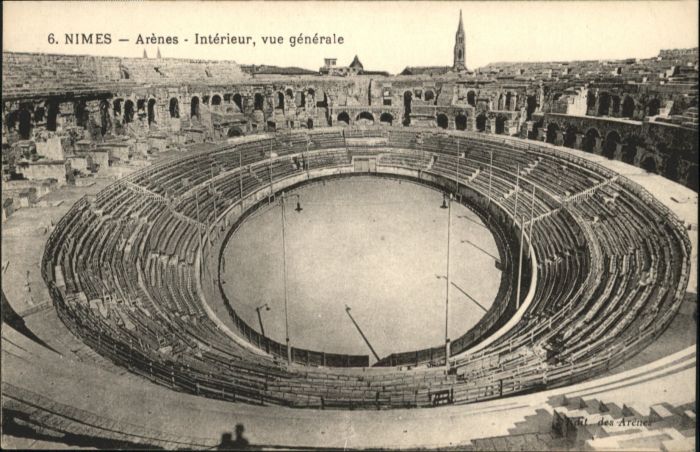 Nimes Arenes