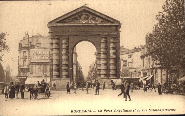 Bordeaux Porte Aqauitaine Rue Sainte-Catherine