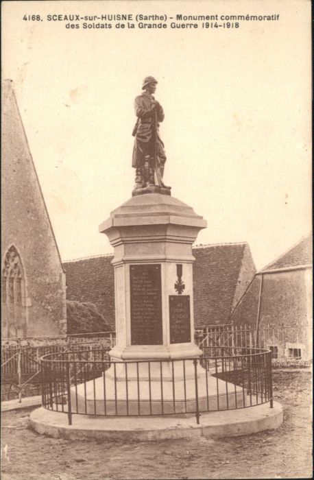 Sceaux-sur-Huisne Monument Commemoratif Soldat Grande Gue