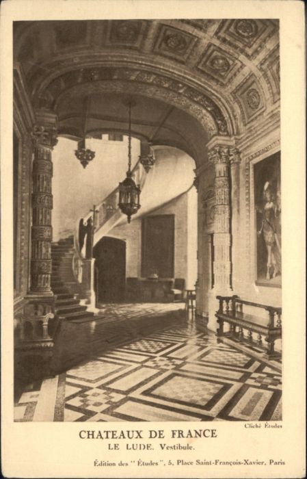 Le Lude Chateaux Vestibule