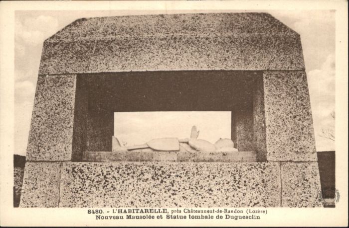 Chateauneuf-de-Randon l_Habitarelle Mausolee Statue Tombale D