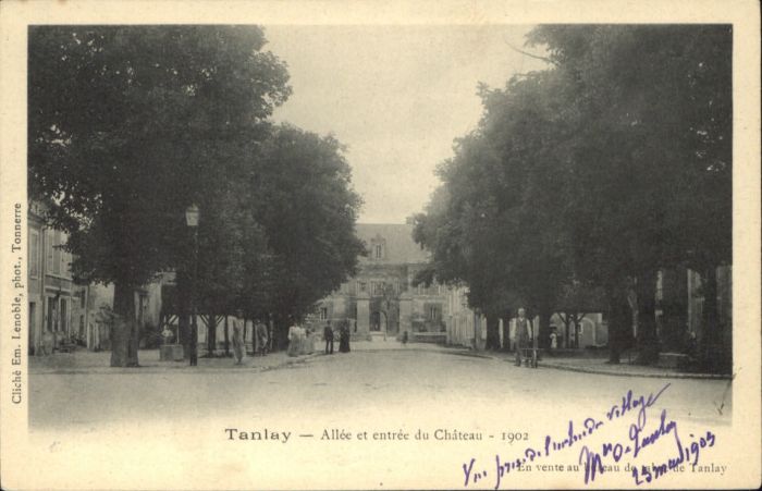 Tanlay Allee Chateau