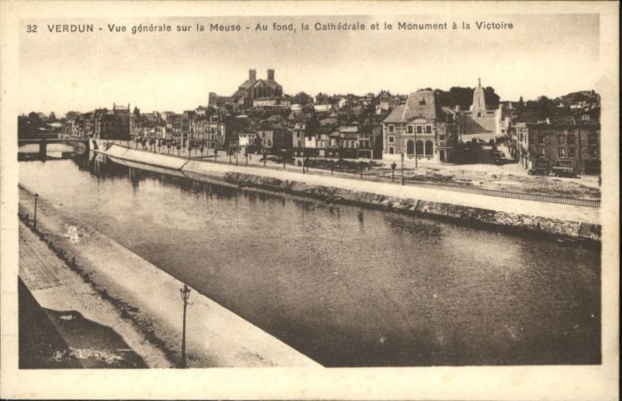 Verdun Meuse Fond Cathedrale Monument Victoire