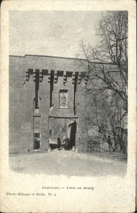 Flavigny-sur-Ozerain Porte du Bourg