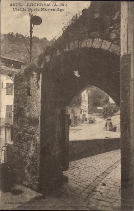 Luceram Porte Moyen-Age
