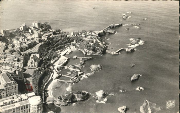Biarritz Pyrenees Atlantiques Biarritz Port des Pecheurs Fliegeraufna