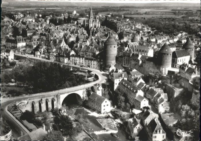 Semur-en-Auxois Brücke Fliegeraufnahme