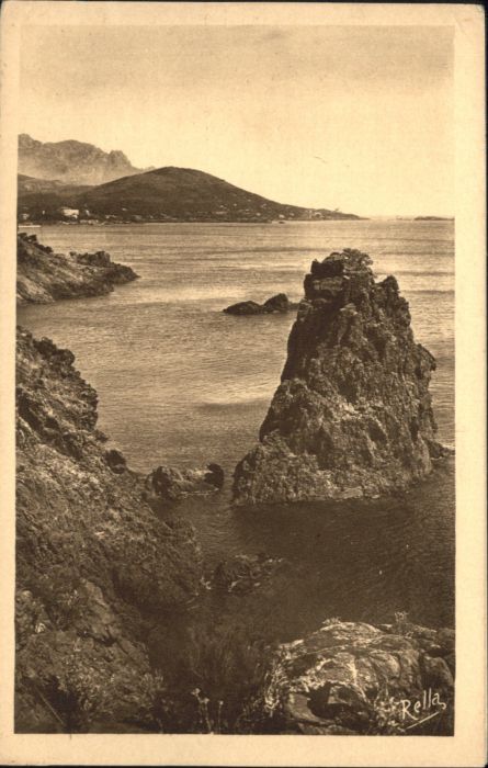 Agay Var Dramont Rocher de la Cathedrale