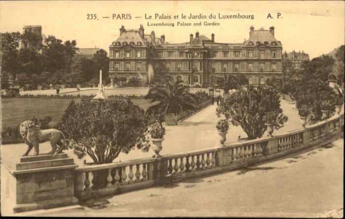 Paris Le Palais de le Jardin du Luxembourg