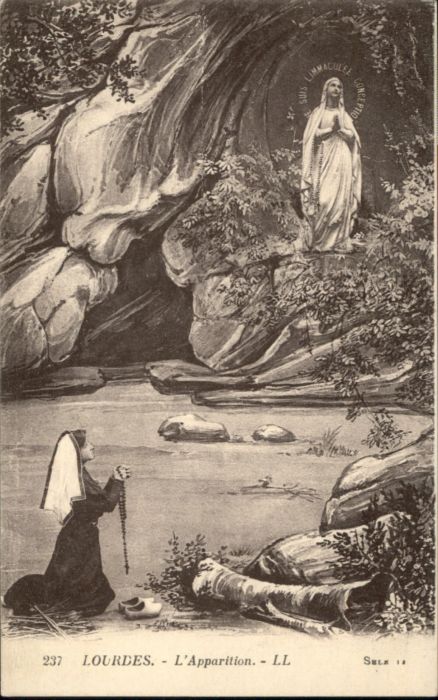 Lourdes Hautes Pyrenees Lourdes L'Apparition