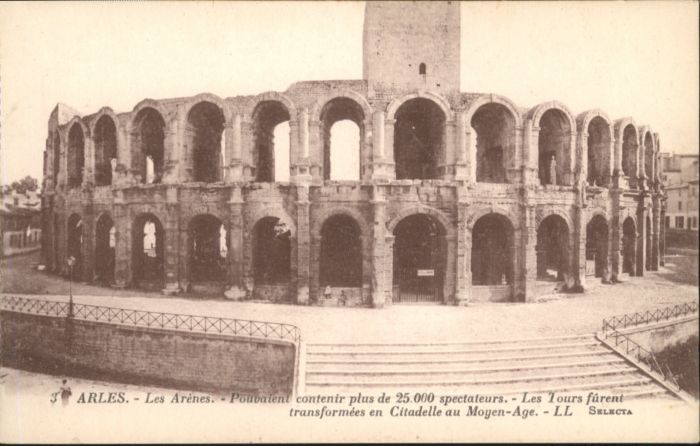 Arles Bouches-du-Rhone Les Arenes