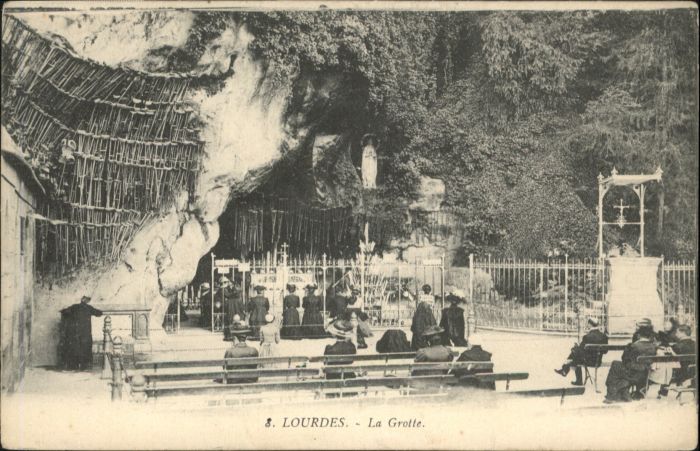 Lourdes Hautes Pyrenees Lourdes La Grotte