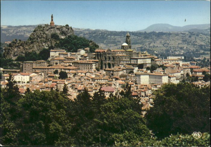Le Puy-en-Velay Le Rocher Corneille La Cathedrale