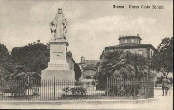 Arezzo Piazza Guido Monaco