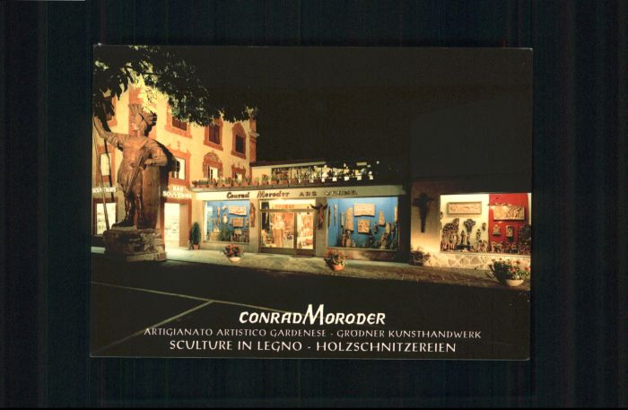 Ortisei St Ulrich Ortisei Holzschnitzereien Conrad Moroder