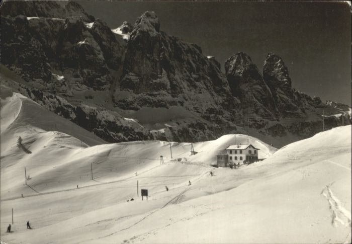 Passo Gardena Grödnerjoch Winter Ski